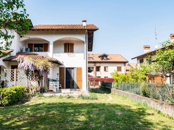 casa indipendente in vendita a Biassono
