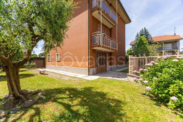 casa indipendente in vendita a Biassono