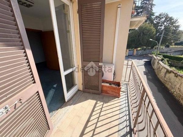 ufficio in vendita a Biassono