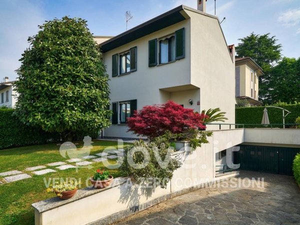 casa indipendente in vendita a Biassono