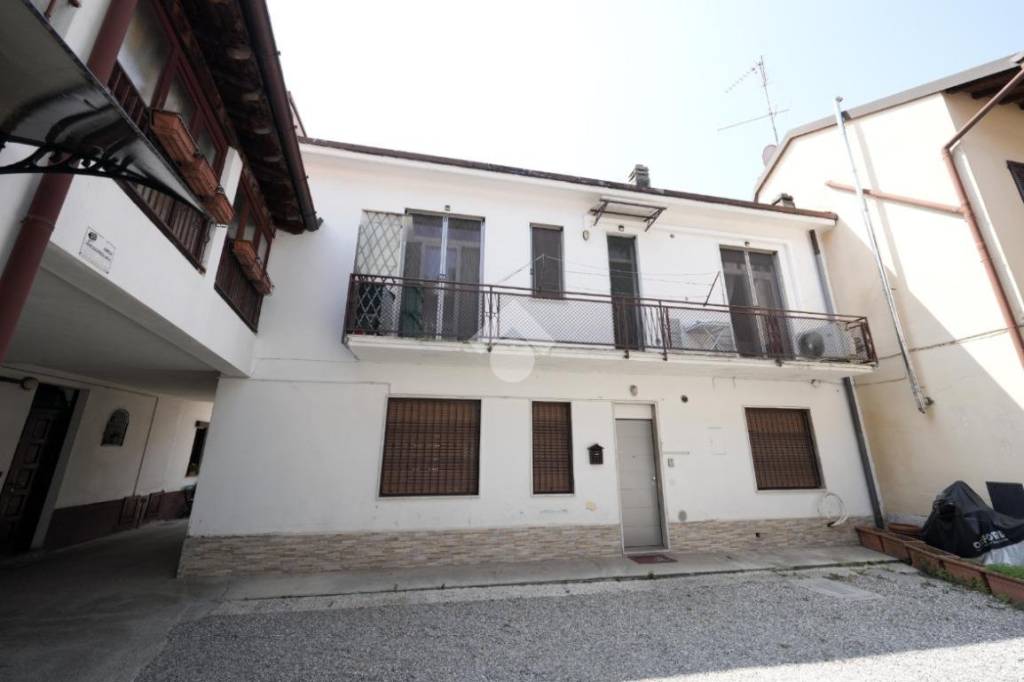 casa indipendente in vendita a Biassono