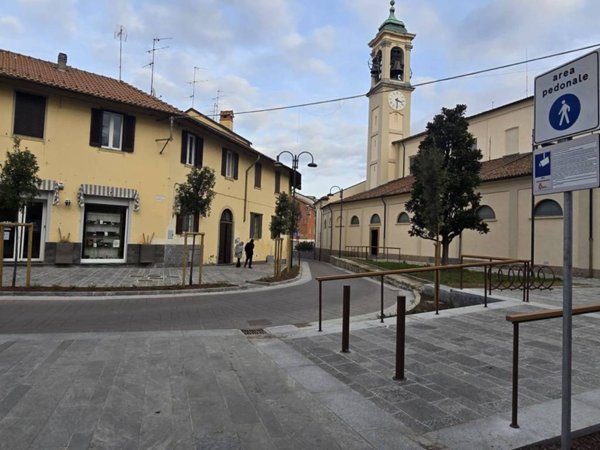 negozio in vendita a Biassono