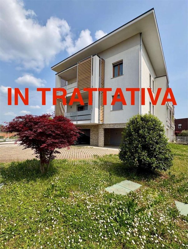 appartamento in vendita a Biassono