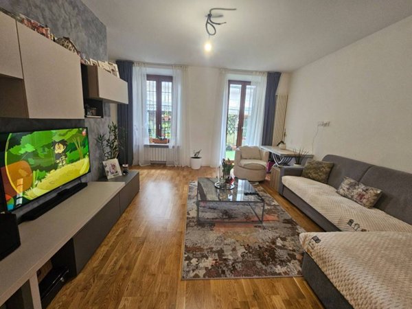 casa indipendente in vendita a Biassono
