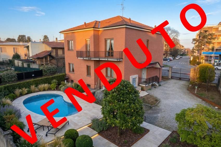 casa indipendente in vendita a Biassono