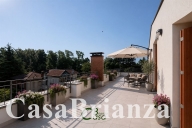 appartamento in vendita a Biassono