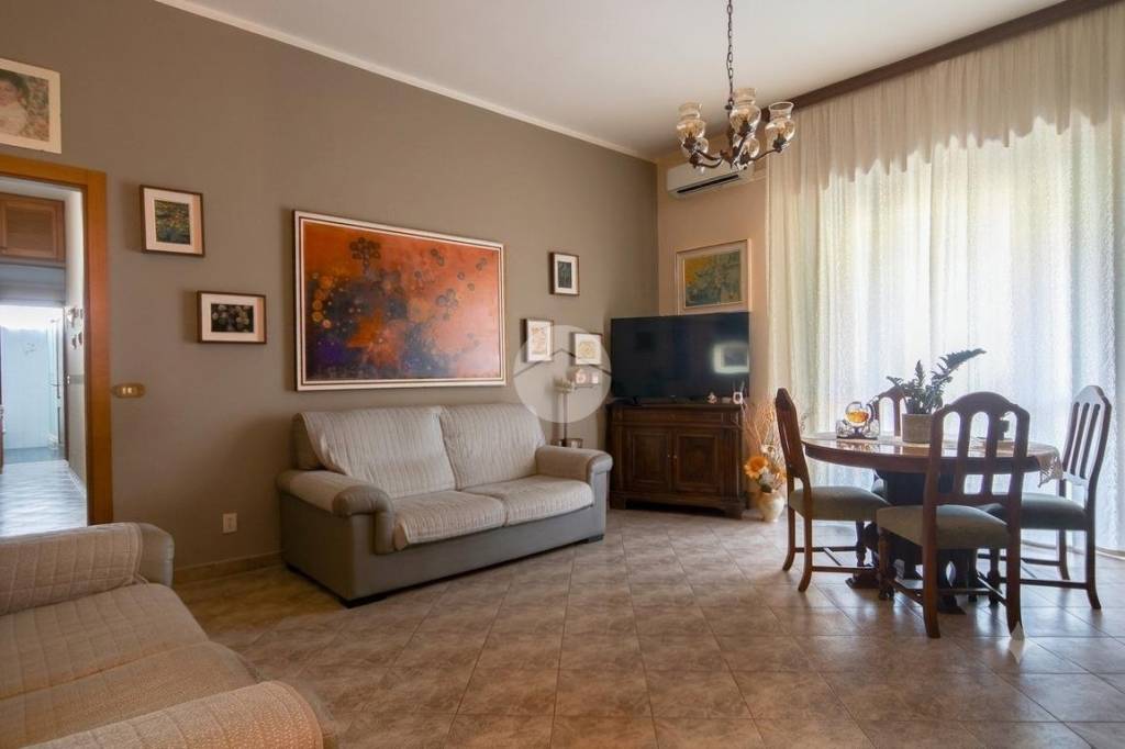 appartamento in vendita a Biassono