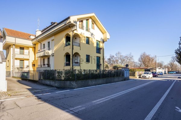 appartamento in vendita a Biassono