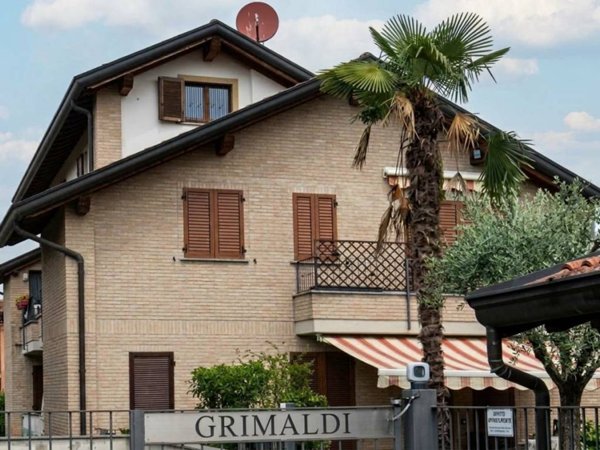 appartamento in vendita a Biassono