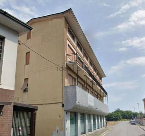locale commerciale in vendita a Bovisio-Masciago