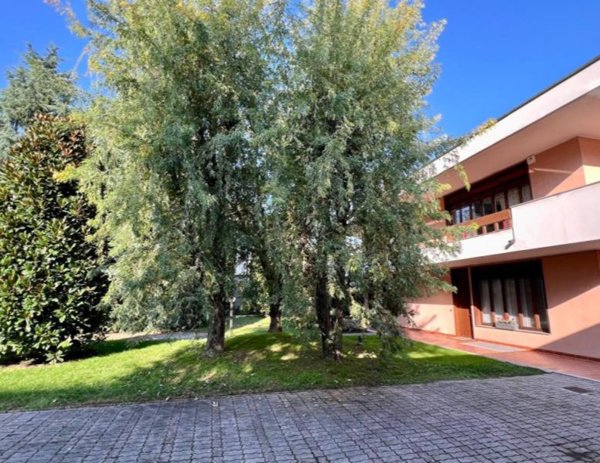 casa indipendente in vendita a Bovisio-Masciago