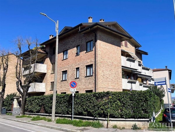 locale commerciale in vendita a Bovisio-Masciago