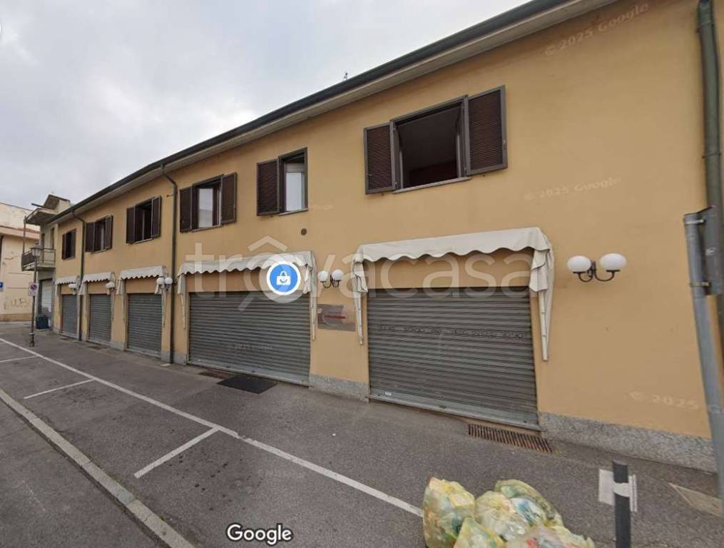 negozio in vendita a Bovisio-Masciago