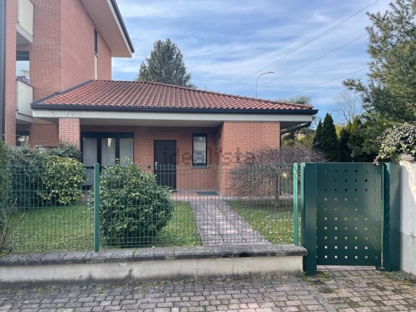 appartamento in vendita a Bovisio-Masciago
