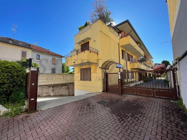 appartamento in vendita a Bovisio-Masciago