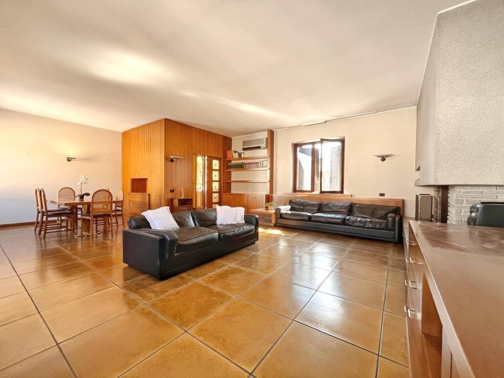 appartamento in vendita a Bovisio-Masciago