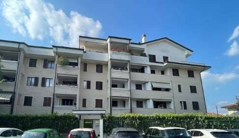 appartamento in vendita a Bovisio-Masciago