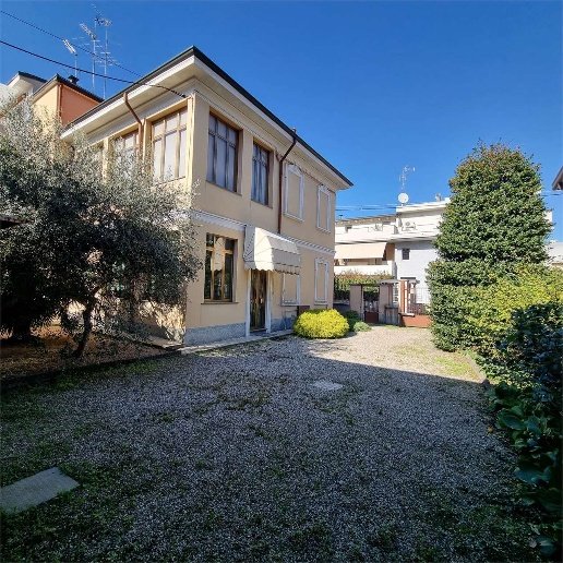 casa indipendente in vendita a Bovisio-Masciago