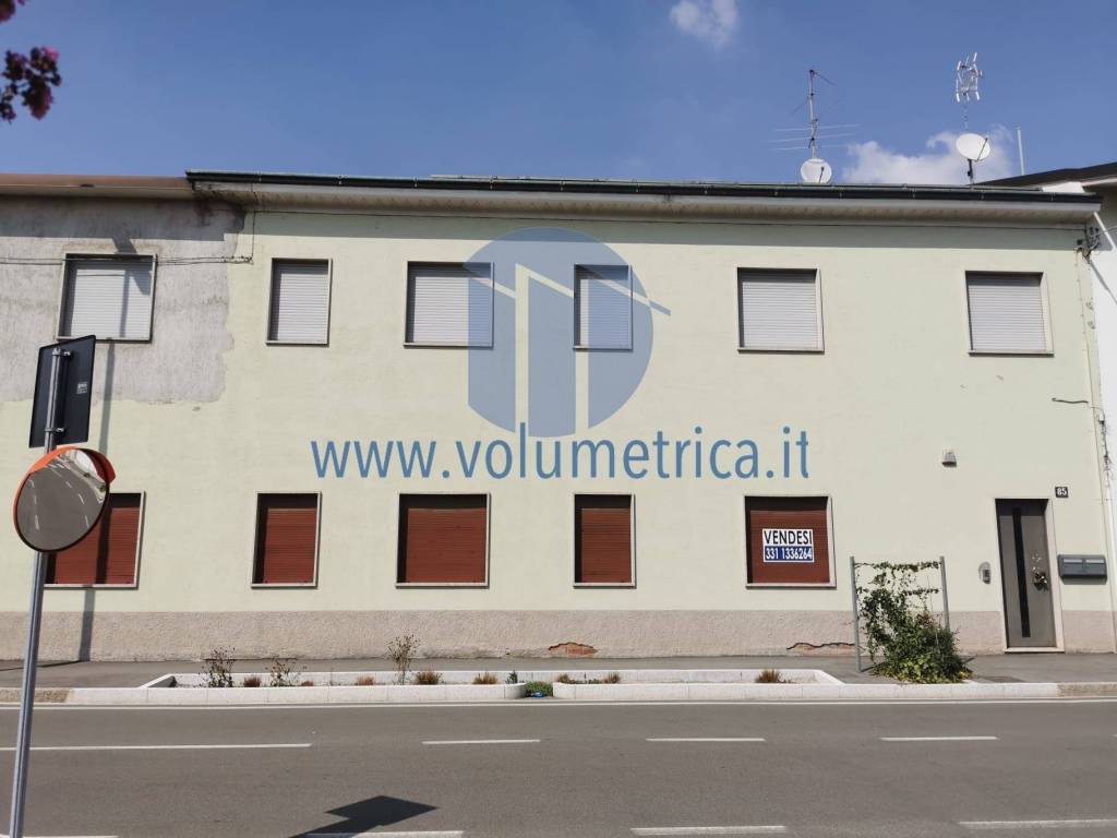 locale commerciale in vendita a Bovisio-Masciago