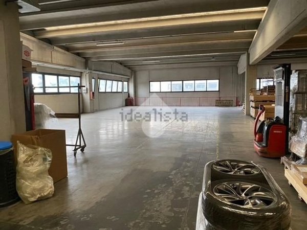 capannone in vendita a Bovisio-Masciago