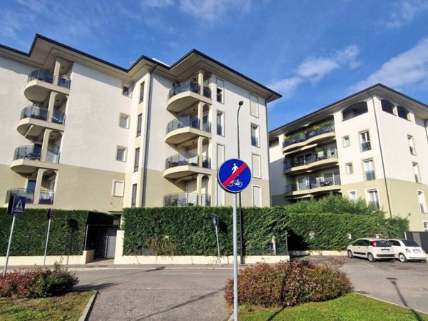 appartamento in vendita a Bovisio-Masciago