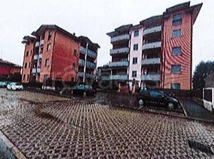 locale commerciale in vendita a Bovisio-Masciago