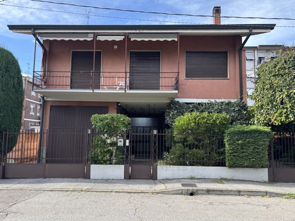 casa indipendente in vendita a Bovisio-Masciago