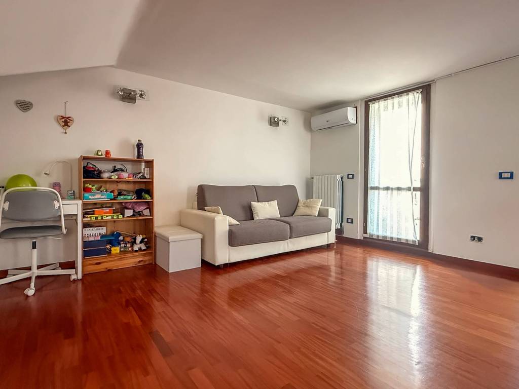 appartamento in vendita a Bovisio-Masciago