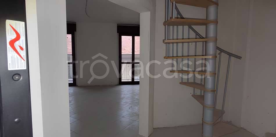appartamento in vendita a Bovisio-Masciago