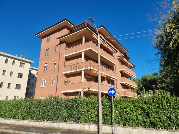 appartamento in vendita a Bovisio-Masciago
