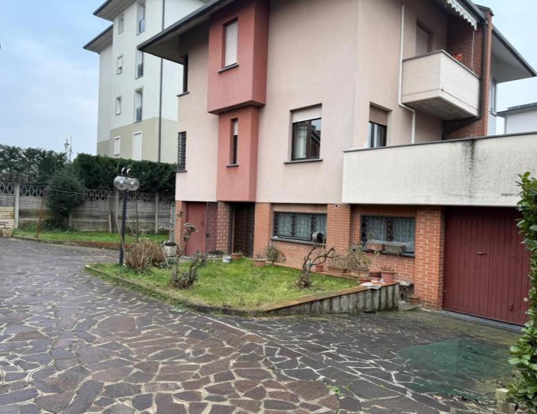 casa indipendente in vendita a Bovisio-Masciago
