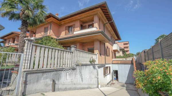casa indipendente in vendita a Bovisio-Masciago