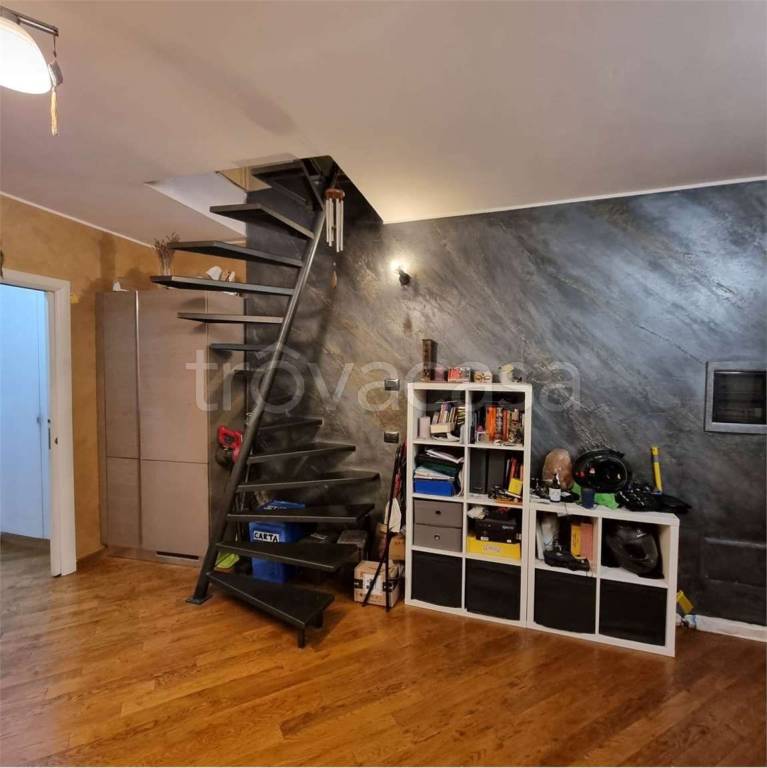 appartamento in vendita a Bovisio-Masciago