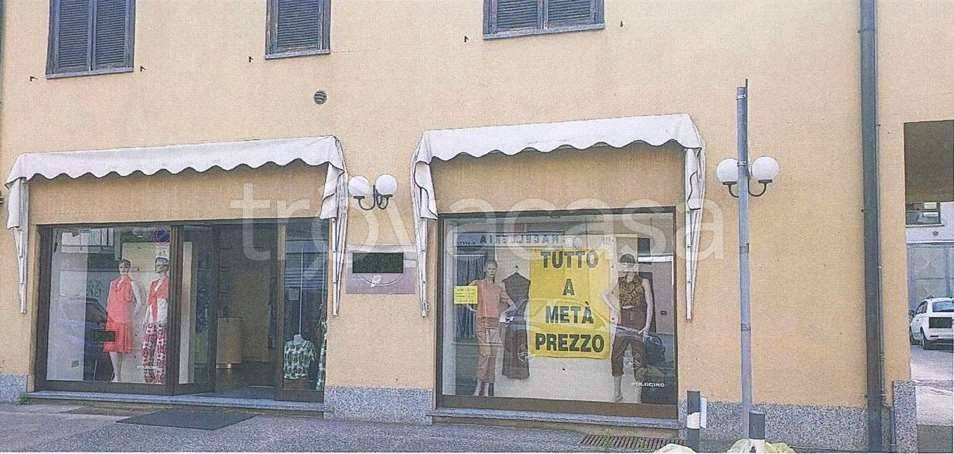 negozio in vendita a Bovisio-Masciago