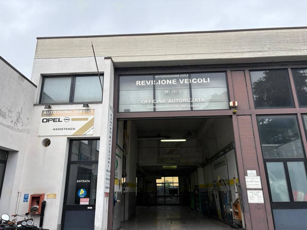 locale commerciale in vendita a Bovisio-Masciago