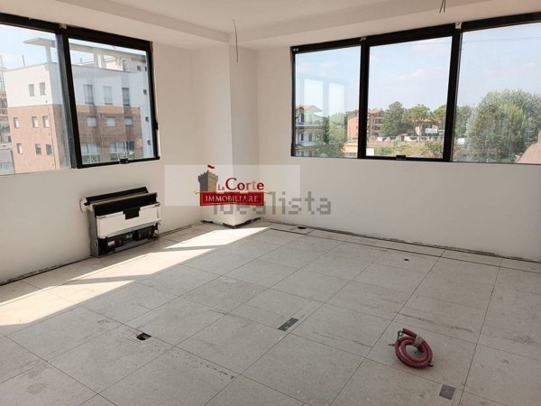 ufficio in vendita a Bovisio-Masciago