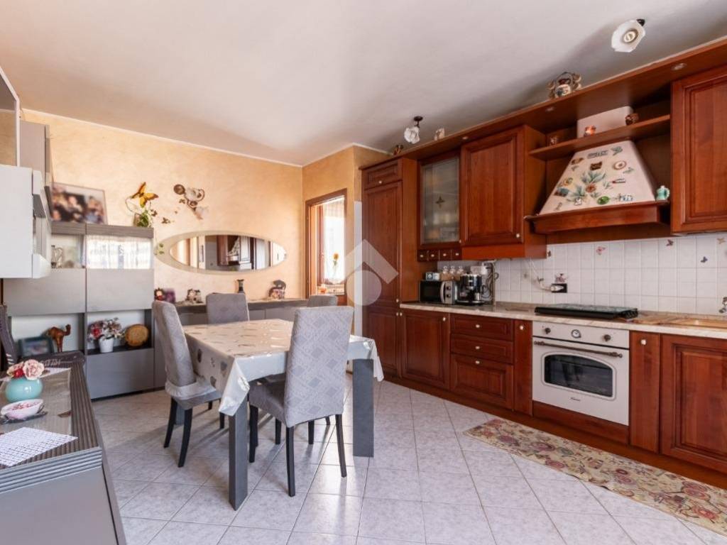 appartamento in vendita a Bovisio-Masciago