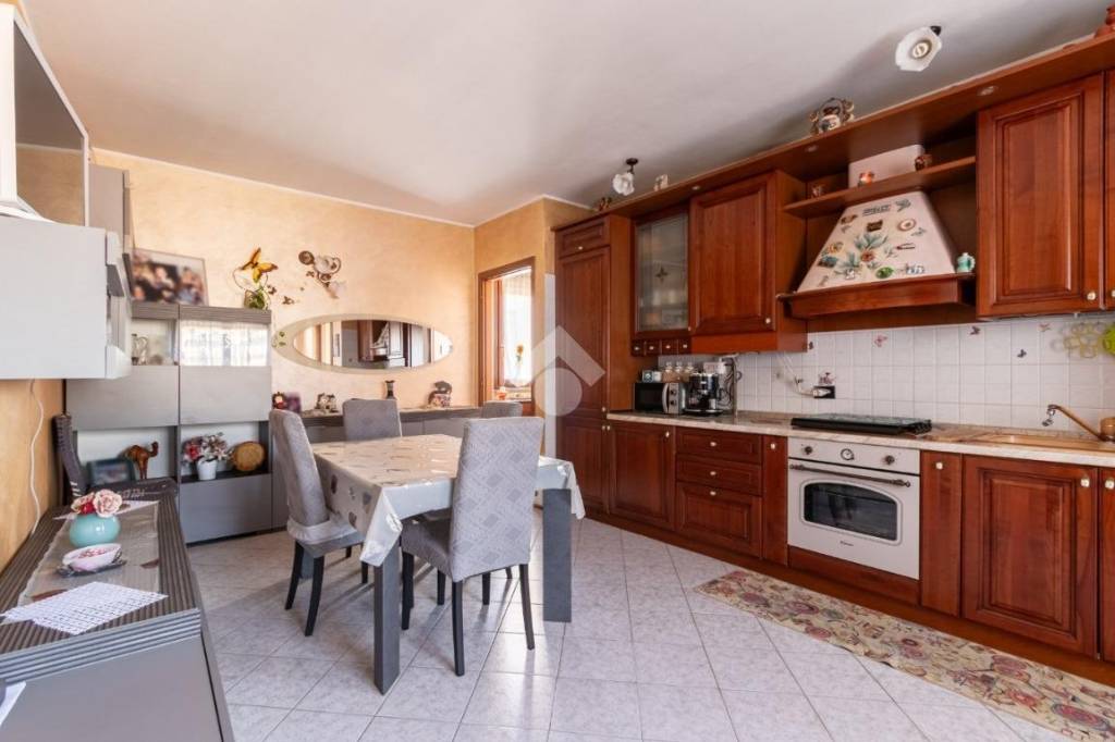 appartamento in vendita a Bovisio-Masciago