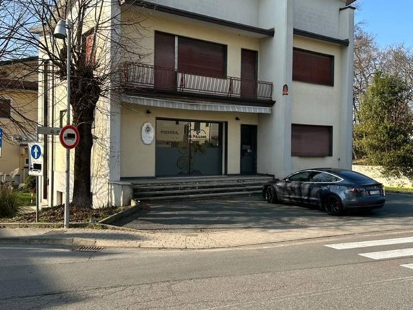 intera palazzina in vendita a Briosco in zona Capriano