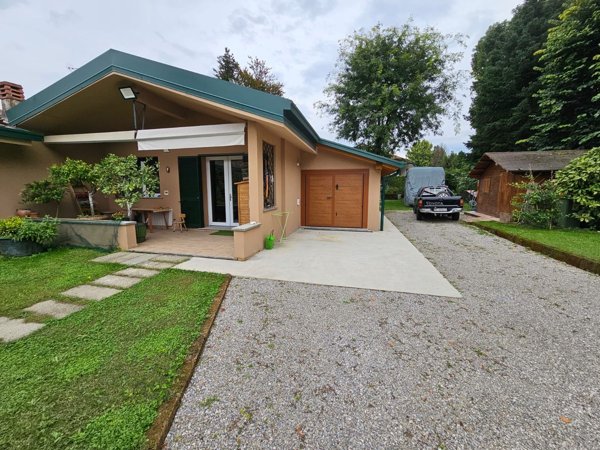 casa indipendente in vendita a Briosco in zona Capriano