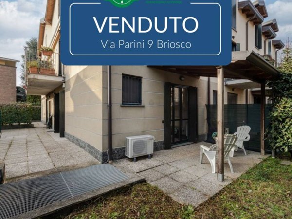 appartamento in vendita a Briosco in zona Capriano