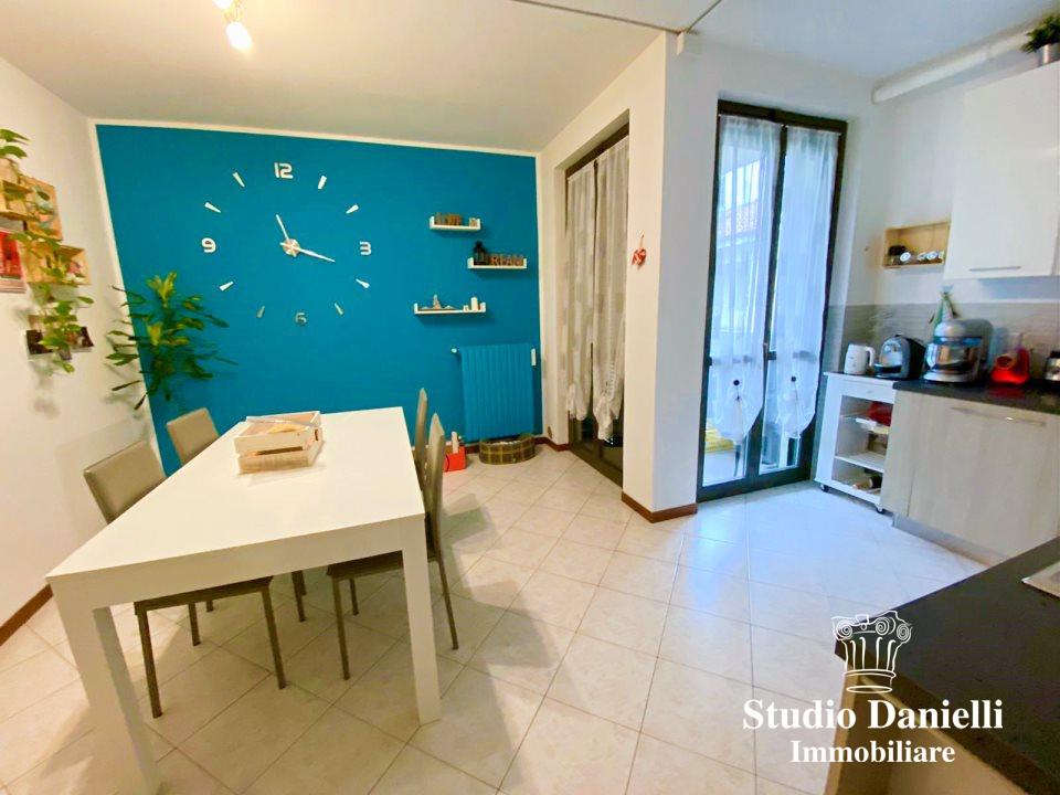 appartamento in vendita a Briosco in zona Capriano
