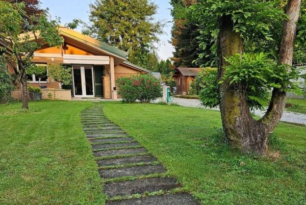 casa indipendente in vendita a Briosco in zona Capriano