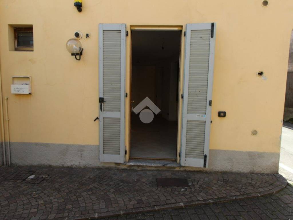 appartamento in vendita a Briosco in zona Capriano