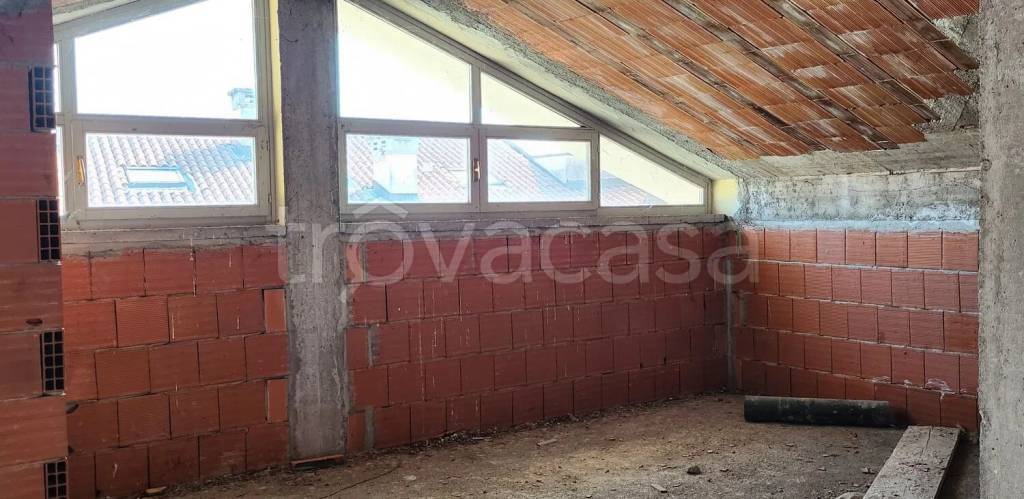 appartamento in vendita a Briosco in zona Capriano