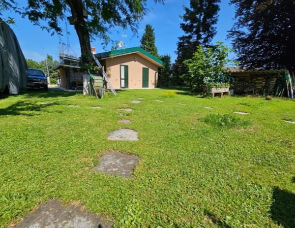 casa indipendente in vendita a Briosco in zona Capriano