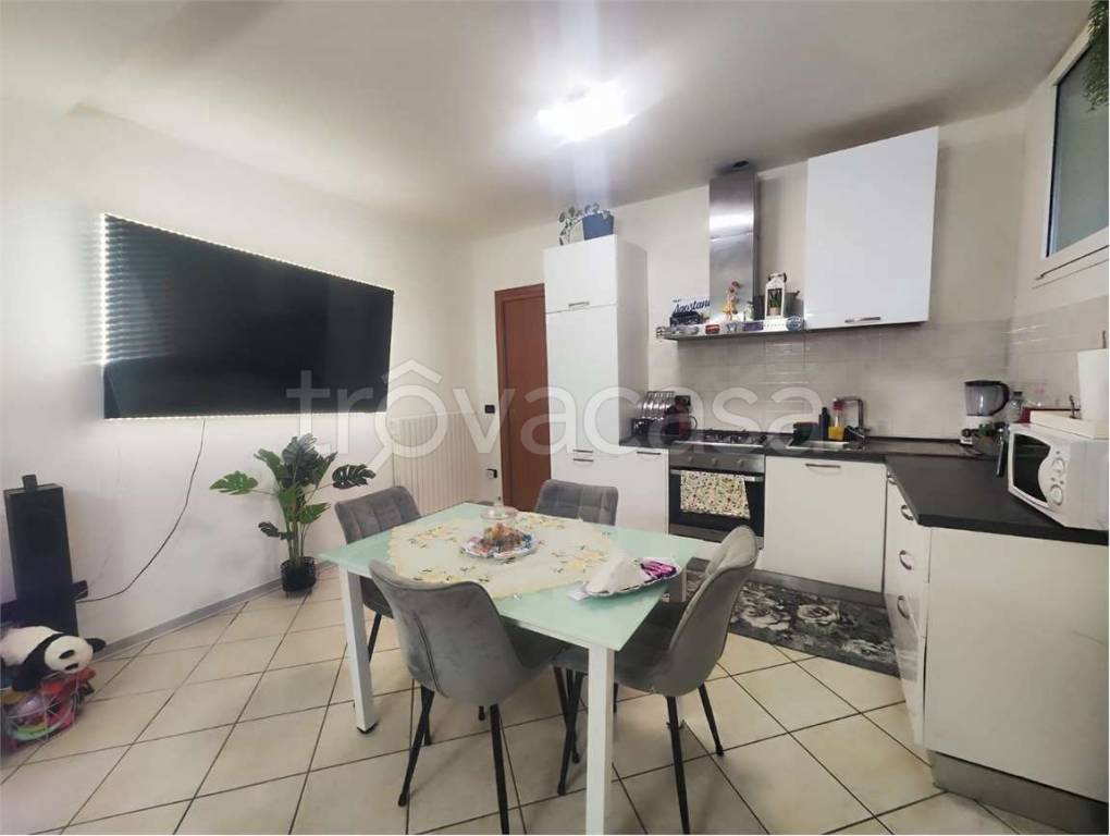 appartamento in vendita a Briosco in zona Capriano