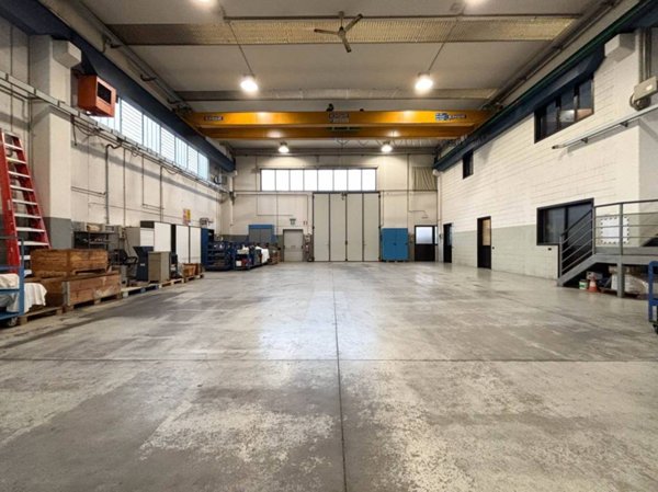 locale commerciale in vendita a Briosco