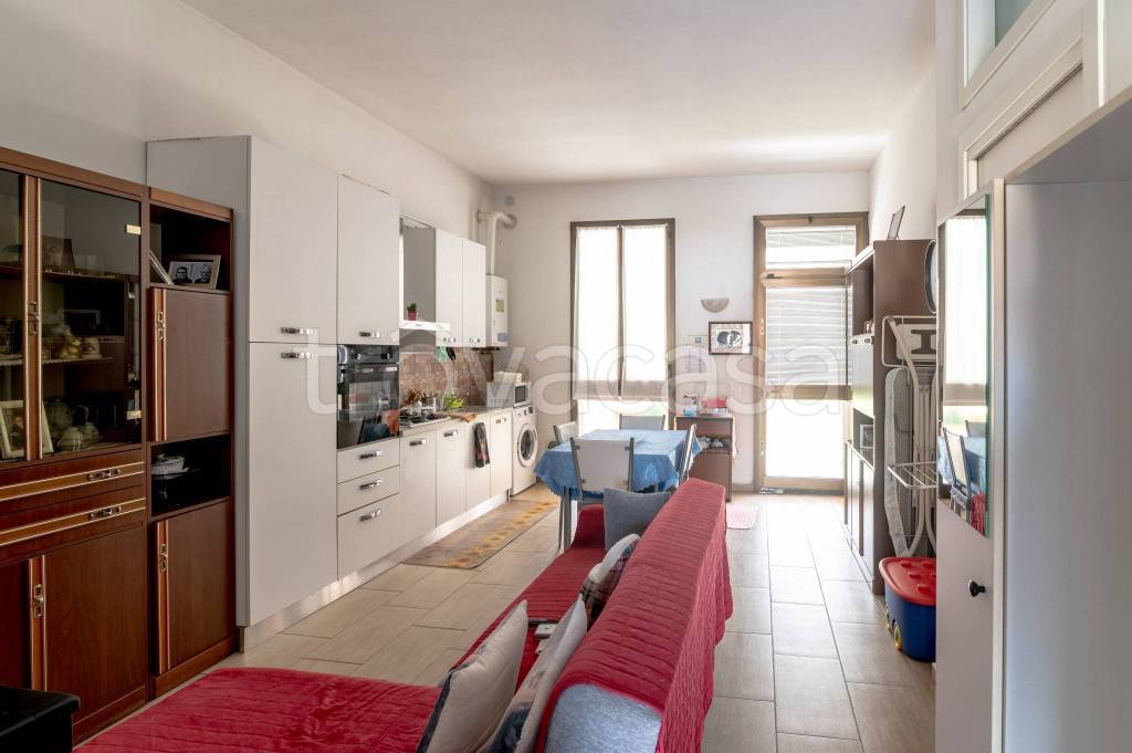 appartamento in vendita a Briosco in zona Capriano