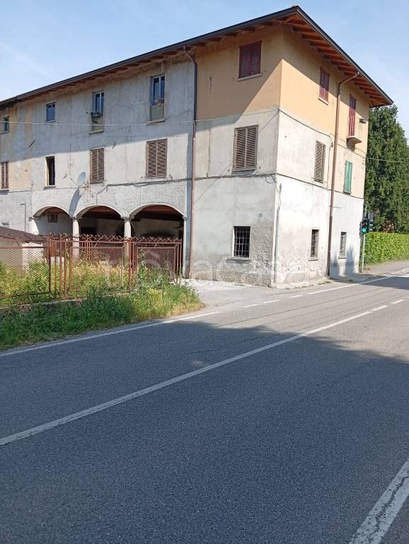 appartamento in vendita a Briosco in zona Capriano